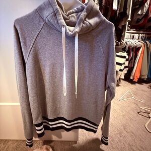 Evereve Gray Men's Sweater with Striped Hem